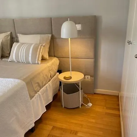Appartamento Besthomestay- Lisbon- Garden, Pool & Garage *