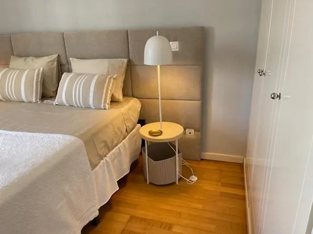 Apartmán Besthomestay- Lisbon- Garden, Pool & Garage *