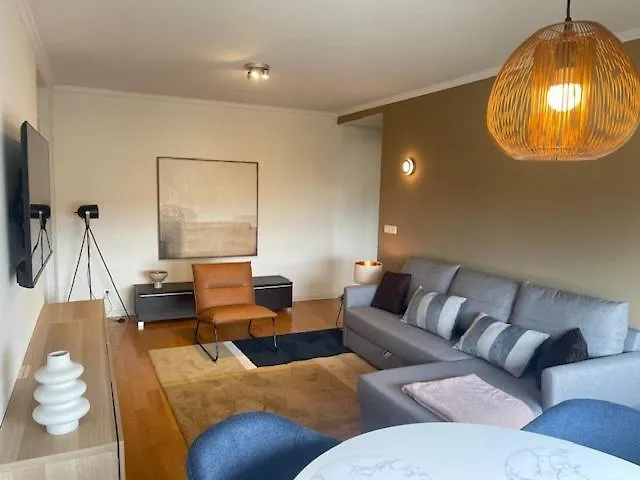 Apartmán Besthomestay- Lisbon- Garden, Pool & Garage *
