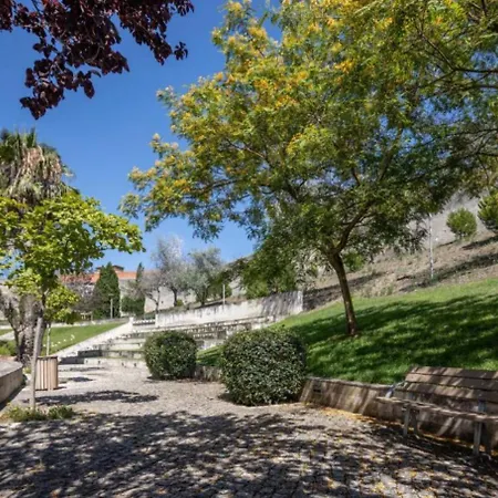 Besthomestay- Lisbon- Garden, Pool & Garage 公寓 Lisboa