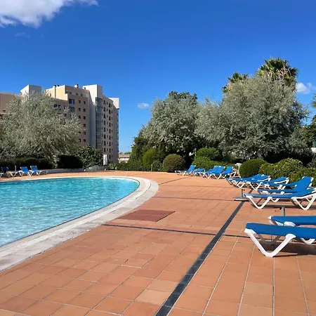 公寓 Besthomestay- Lisbon- Garden, Pool & Garage