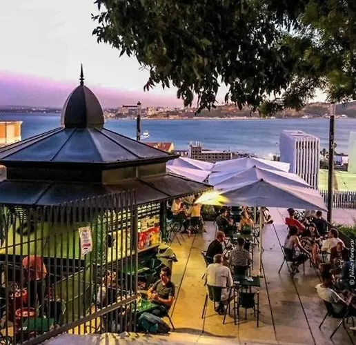 Appartamento Besthomestay- Lisbon- Garden, Pool & Garage