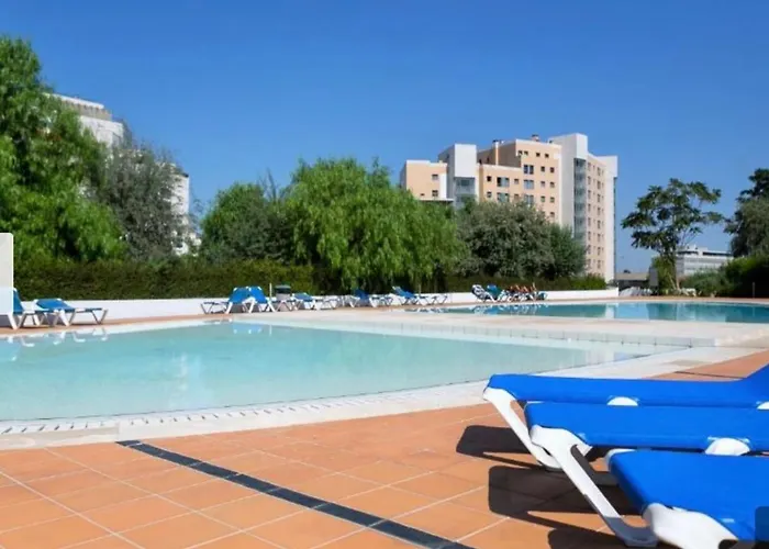 Appartamento Besthomestay- Lisbon- Garden, Pool & Garage